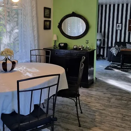 Kaptain's Kombuese Apartamento Burhave