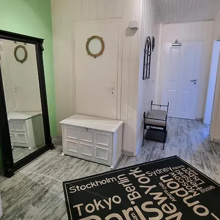 Kaptain's Kombuese Apartamento